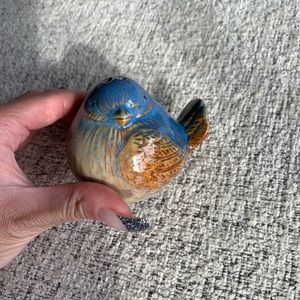 Bird salt shaker